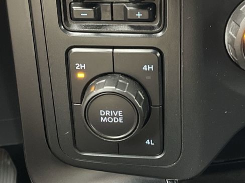 Used 2022 Ford F150 XL w/ Equipment Group 101A High image 16