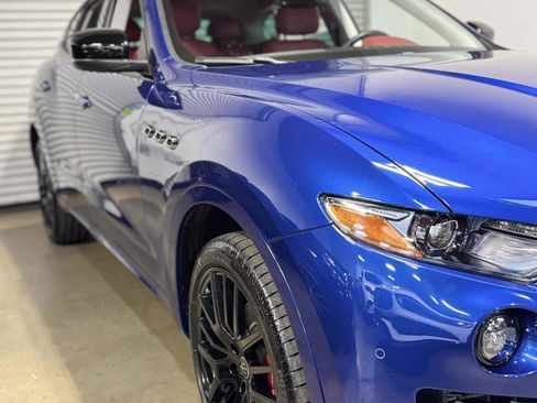 Used 2021 Maserati Levante image 17