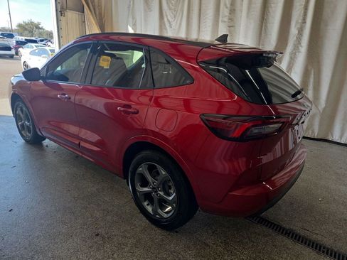 Used 2024 Ford Escape ST-Line image 4