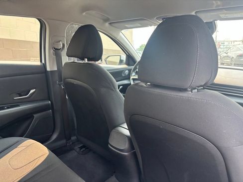 Used 2021 Hyundai Elantra SEL w/ Convenience Package FWD image 16