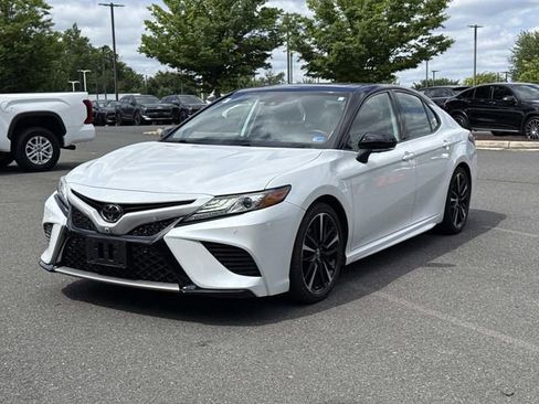 Used 2019 Toyota Camry XSE w/ Driver Assist Package FWD image 5