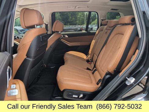 Used 2022 BMW X7 xDrive40i w/ Premium Package AWD/4WD image 28