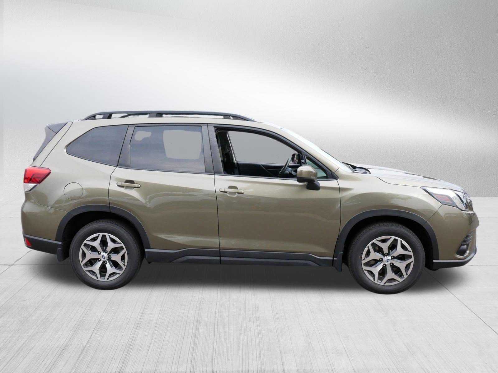 Used 2024 Subaru Forester Premium AWD/4WD image 8