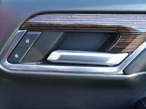 Used 2024 GMC Sierra 1500 Elevation image 58