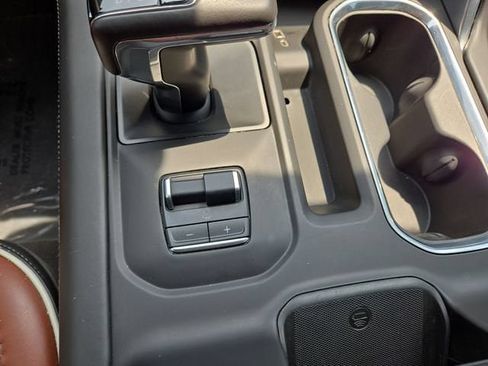Used 2022 GMC Sierra 1500 Denali Ultimate AWD/4WD image 30