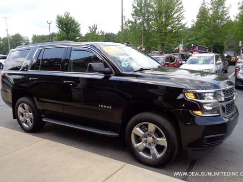 Used 2017 Chevrolet Tahoe LT AWD/4WD image 2