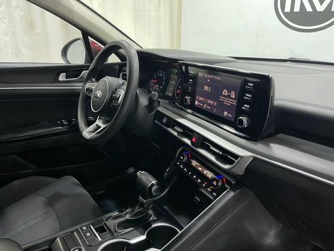 Used 2021 Kia K5 LXS FWD image 18