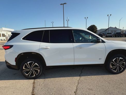 New 2026 Buick Enclave Sport Touring w/ Power Package image 9