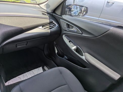 Used 2021 Chevrolet Malibu RS FWD image 12