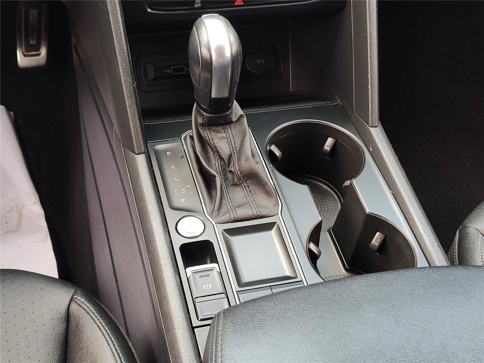 Used 2020 Volkswagen Atlas SE w/ Towing Package FWD image 22