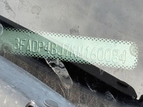 Used 2019 Ford Fiesta SE image 14