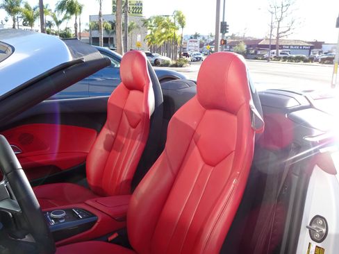 Used 2018 Audi R8 V10 image 13