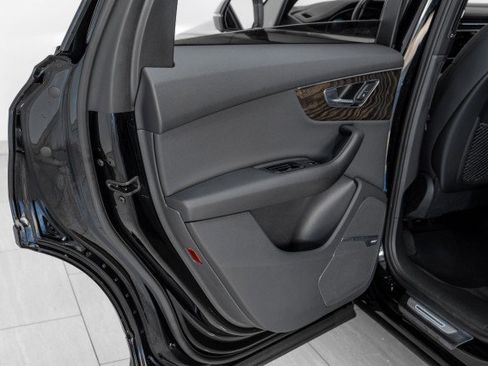 Used 2020 Audi Q7 2.0T Premium Plus w/ Premium Plus Package image 42