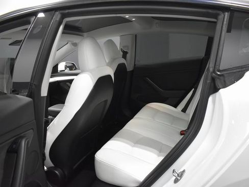 Used 2023 Tesla Model 3 Performance image 33