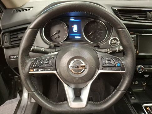 Used 2020 Nissan Rogue SL w/ Premium Package image 19