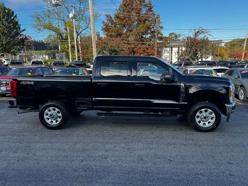 Used 2024 Ford F350 XLT w/ Snow Plow Prep Package image 10