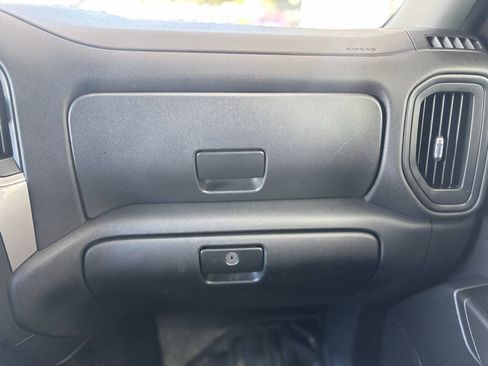 Used 2019 Chevrolet Silverado 1500 W/T w/ WT Convenience Package AWD/4WD image 25