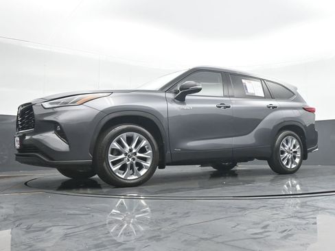 Used 2021 Toyota Highlander Limited AWD/4WD image 27