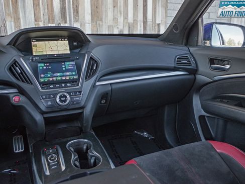 Used 2019 Acura MDX SH-AWD image 18