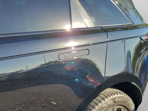 Used 2020 Land Rover Range Rover Velar R-Dynamic S image 25