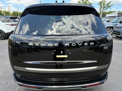 New 2026 Land Rover Range Rover Long Wheelbase SE AWD/4WD image 14