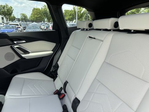 New 2026 BMW X1 xDrive28i w/ Technology Package AWD/4WD image 33
