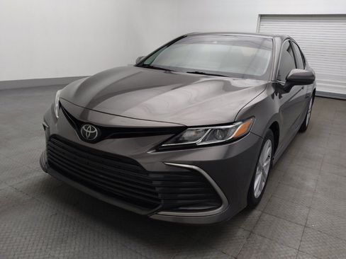 Used 2022 Toyota Camry LE FWD image 15