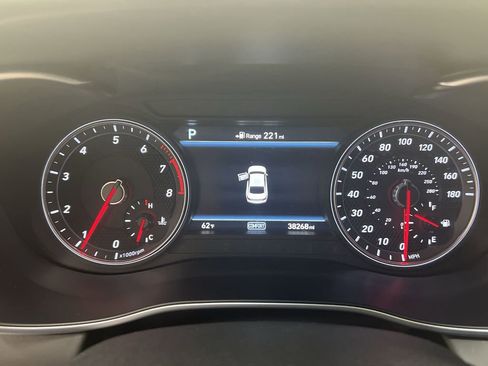 Used 2019 Genesis G70 3.3T Advanced w/ Prestige Package image 11