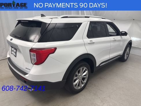Used 2024 Ford Explorer Limited AWD/4WD image 2