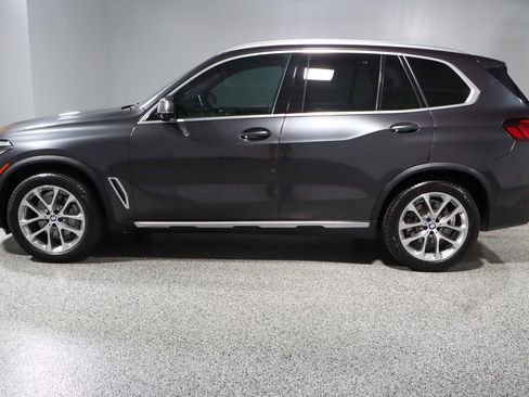 Used 2022 BMW X5 sDrive40i w/ Parking Assistance Package image 10