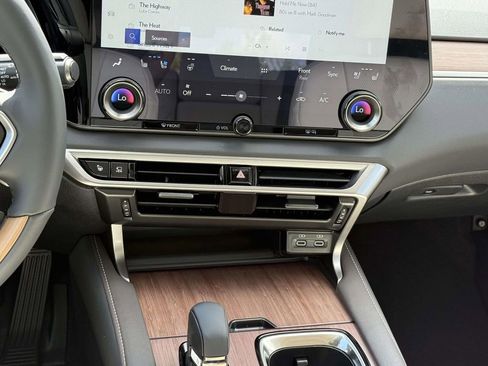 New 2026 Lexus RX 350 Premium Plus AWD/4WD image 14