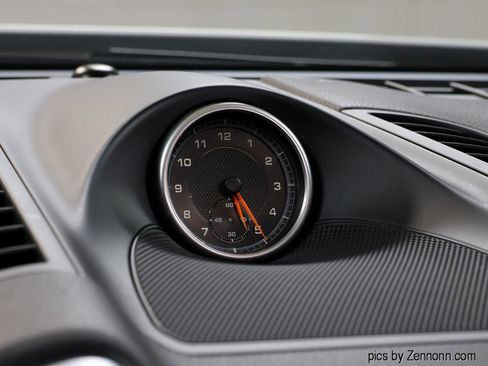 Used 2018 Porsche Cayenne image 18