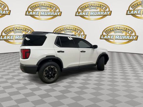 Used 2026 Honda Passport TrailSport Elite image 3