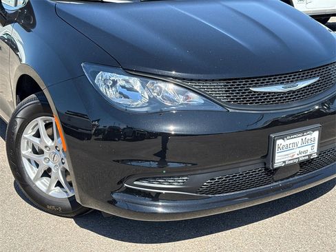 New 2025 Chrysler Voyager LX image 3