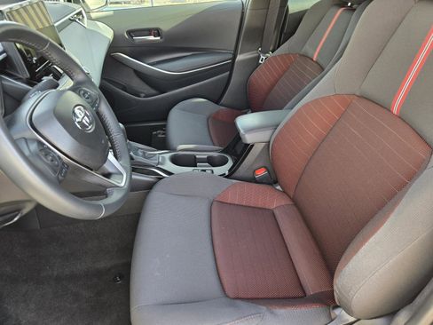 Used 2025 Toyota Corolla SE image 21