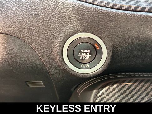 Used 2022 Dodge Challenger R/T RWD image 12