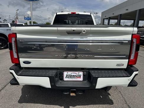 Used 2024 Ford F450 Platinum w/ FX4 Off-Road Package image 6
