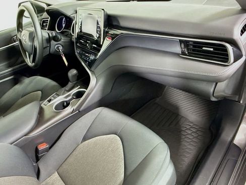 Used 2023 Toyota Camry LE image 27