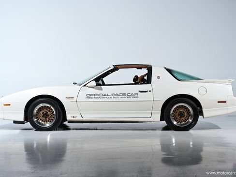 Used 1989 Pontiac Firebird Trans Am image 11