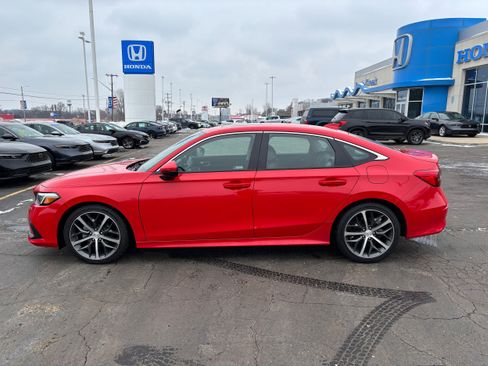 Certified 2024 Honda Civic Touring image 1