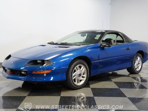 Used 1995 Chevrolet Camaro Z28 RWD image 6