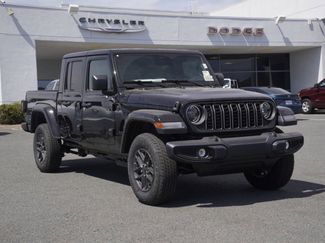 New 2026 Jeep Gladiator Sport video 2