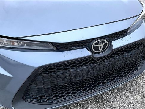 Used 2021 Toyota Corolla LE image 29