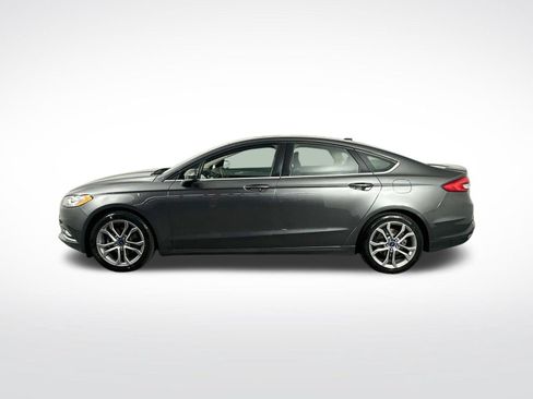 Used 2017 Ford Fusion SE w/ Equipment Group 201A FWD image 5