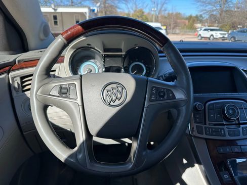 Used 2013 Buick LaCrosse Premium image 26