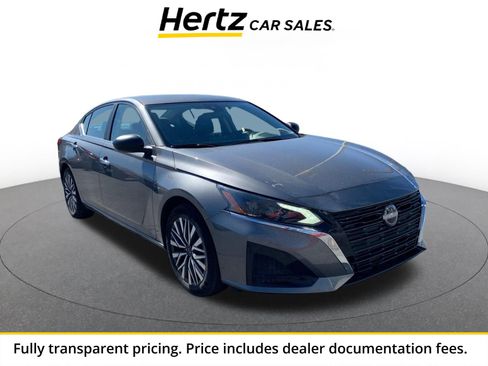 Used 2025 Nissan Altima 2.5 SV FWD image 1