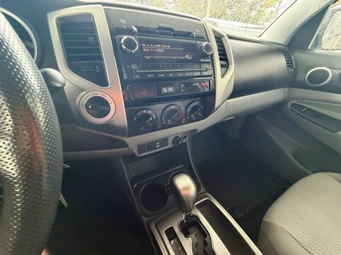 Used 2012 Toyota Tacoma 4x4 Double Cab w/ SR5 Pkg image 12