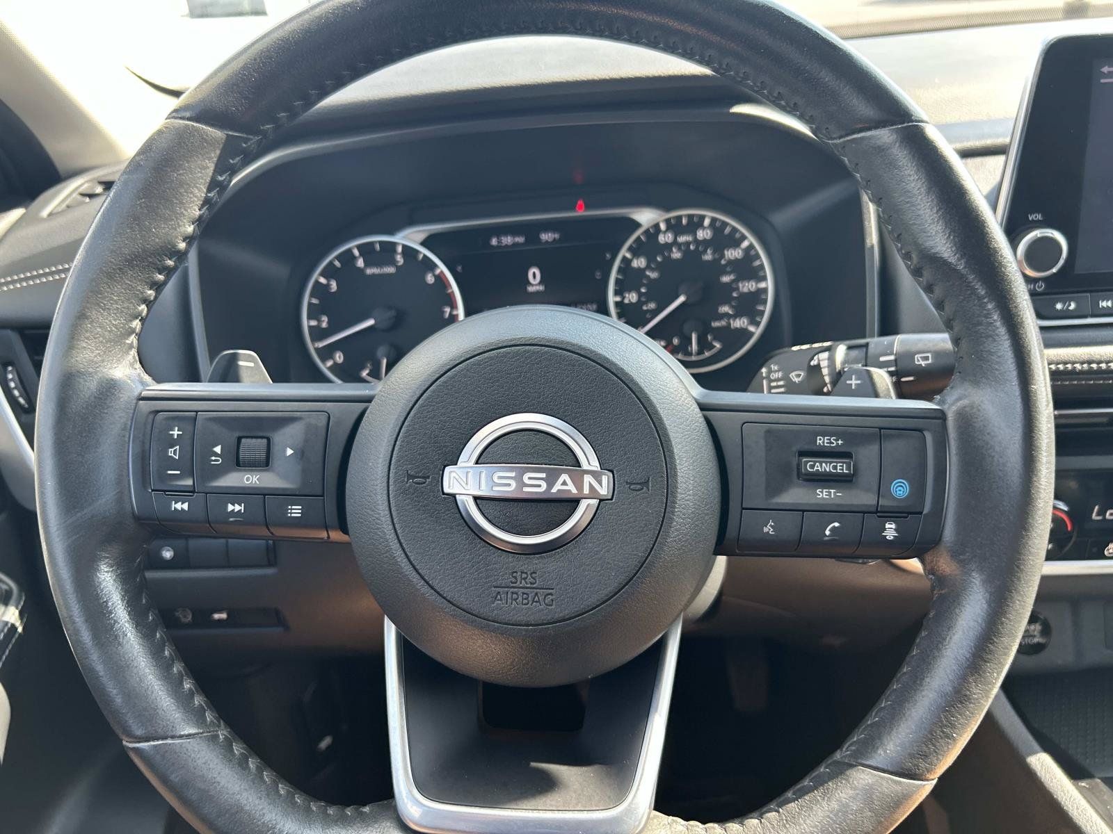 Used 2024 Nissan Rogue SV w/ SV Premium Package FWD image 38