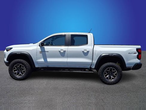 Used 2025 Chevrolet Colorado ZR2 w/ Technology Package AWD/4WD image 7