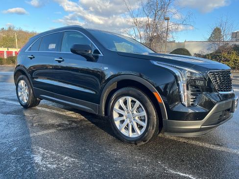 Used 2023 Cadillac XT4 Luxury w/ Cold Weather Package image 1